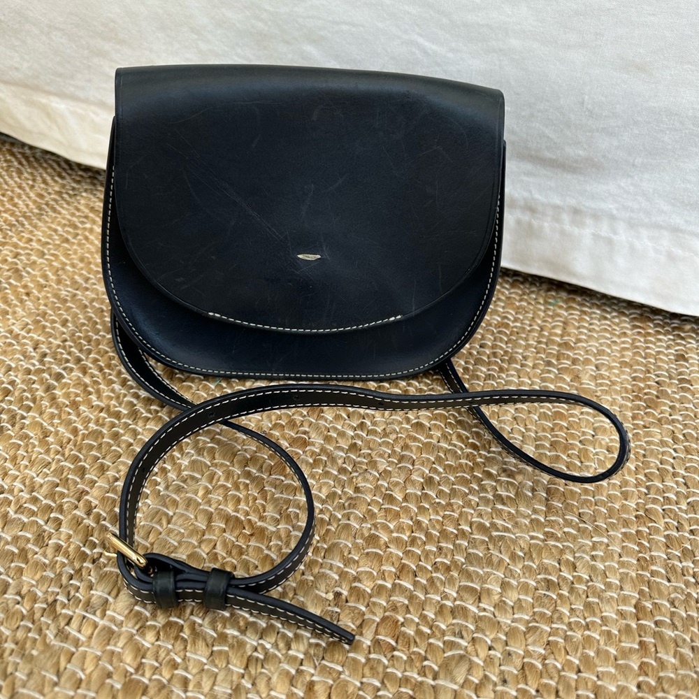Linjer The Mini navy leather purse‎ crossbody adjustable strap snap closure